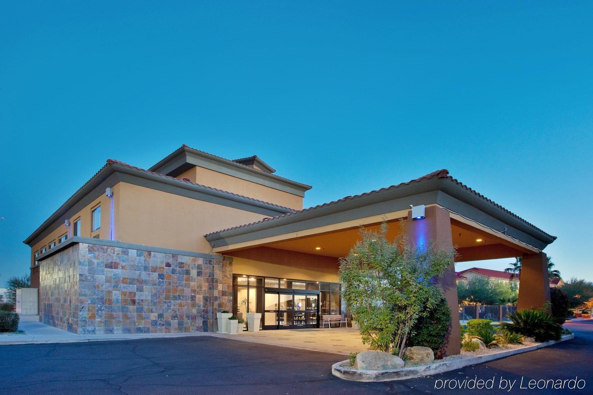 Holiday Inn Express & Suites Phoenix/Chandler Dış mekan fotoğraf
