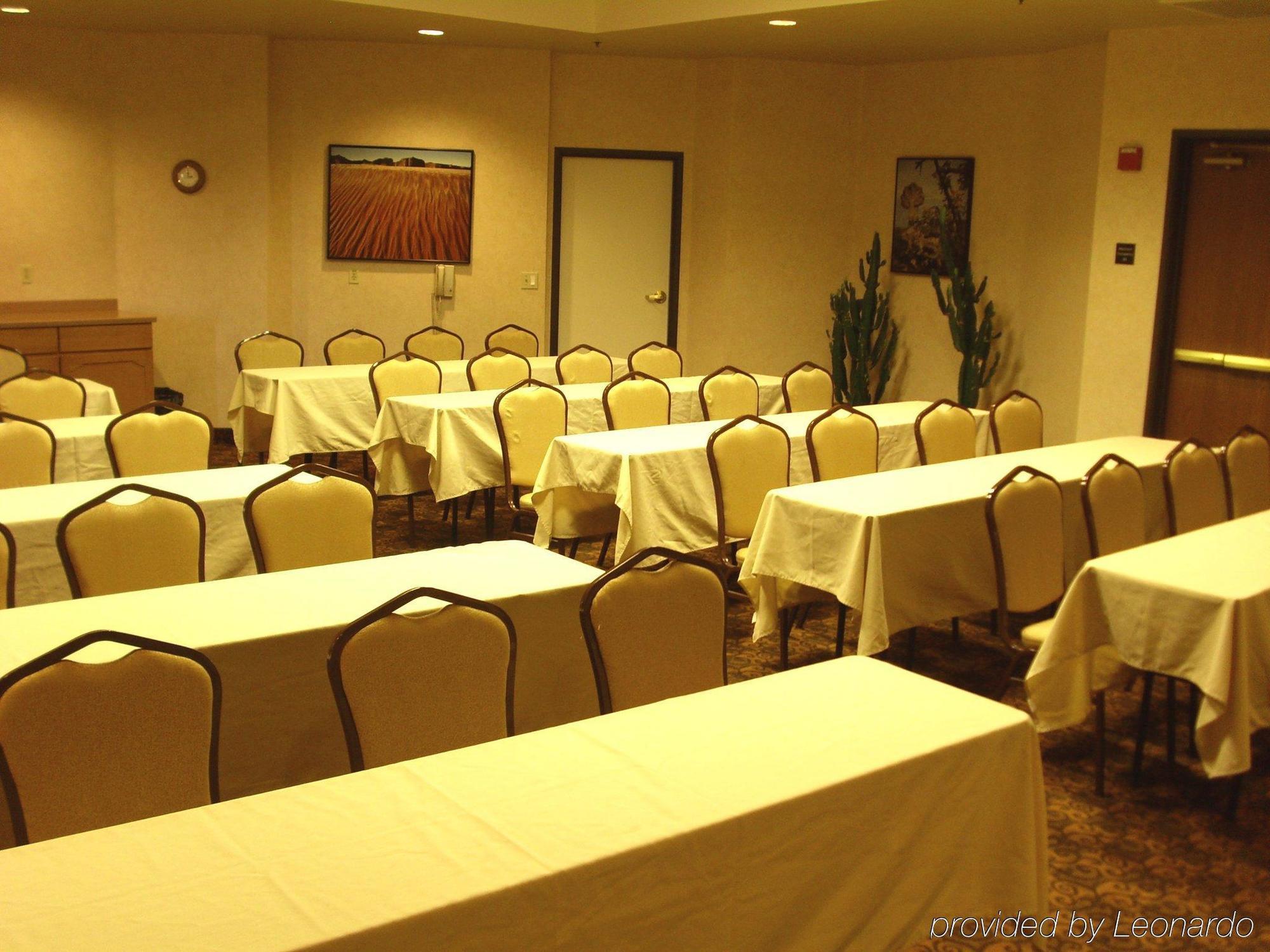 Holiday Inn Express & Suites Phoenix/Chandler Dış mekan fotoğraf