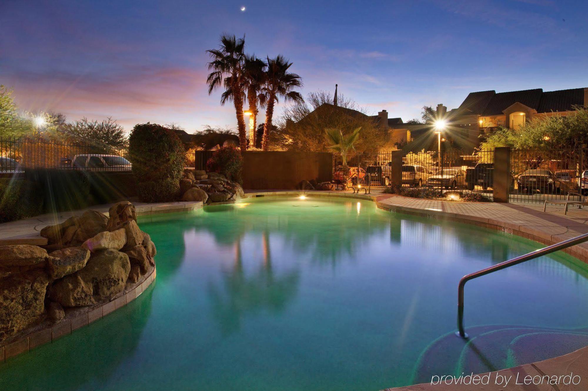 Holiday Inn Express & Suites Phoenix/Chandler Konforlar fotoğraf