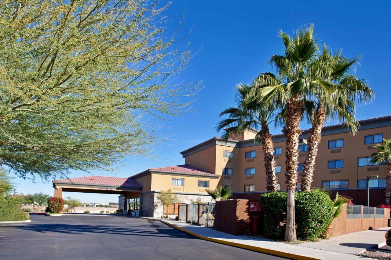 Holiday Inn Express & Suites Phoenix/Chandler Dış mekan fotoğraf