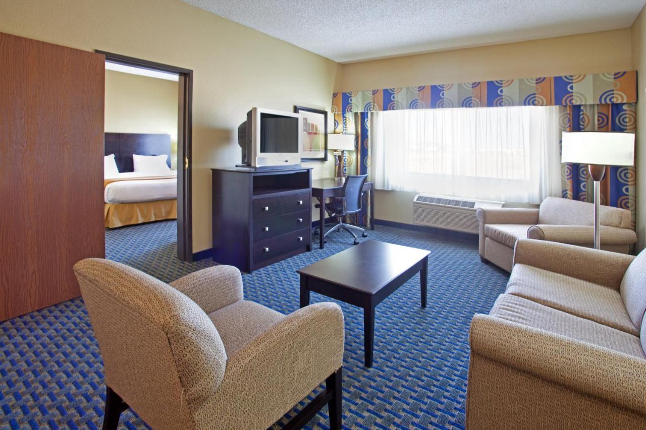 Holiday Inn Express & Suites Phoenix/Chandler Dış mekan fotoğraf